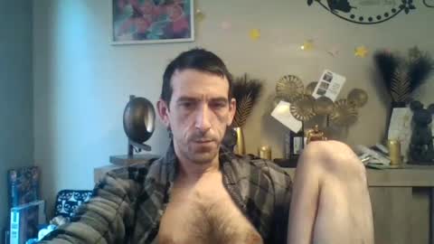 SkinnyBigCock2 online show from December 22, 9:22 am