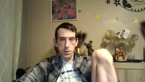 SkinnyBigCock2 online show from February 12, 6:40 am
