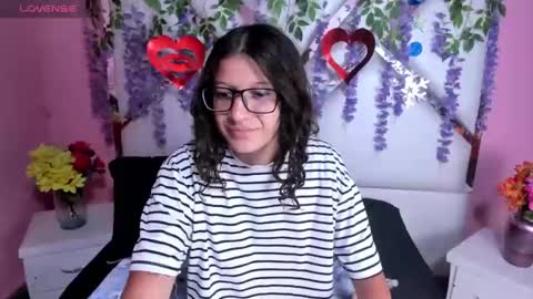 Snapshot of skinnyhorny_ chatting on March 11, 4:30 am SKINNYHORNY online show from March 11, 4:30 am