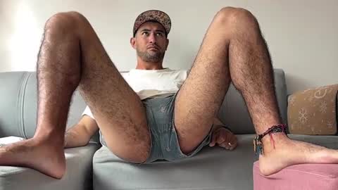 Snapshot of skinnylatin69 chatting on January 29, 4:52 pm skinnylatin69 online show from January 29, 4:52 pm