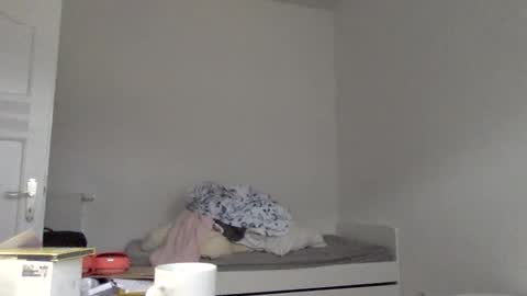 sklave_s online show from December 6, 12:22 pm