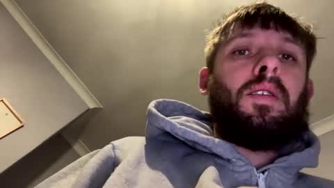 skuzzy25 online show from January 5, 2:27 am