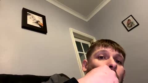 skuzzy25 online show from February 25, 9:15 pm