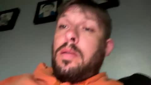 skuzzy25 online show from September 26, 3:31 pm