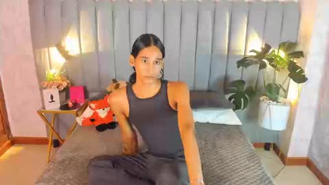 Snapshot of sky_fox_1 chatting on September 19, 12:42 pm STIVEN online show from September 19, 12:42 pm