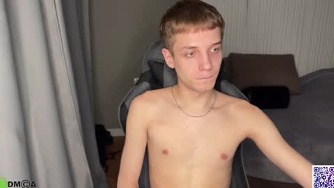 sky_hunter online show from October 25, 3:34 pm