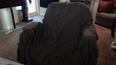 SKYLE   online show from December 15, 3:19 pm