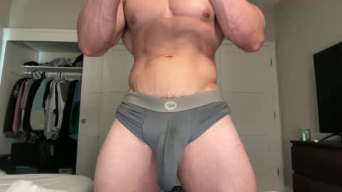 Skyler Flexes online show from March 20, 10:26 pm