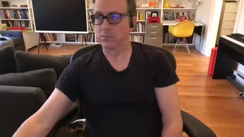 Skyline3371 online show from November 10, 6:10 pm