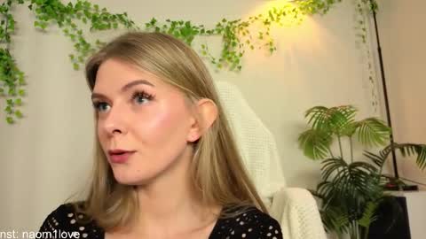 skymuse_ online show from November 19, 4:17 pm