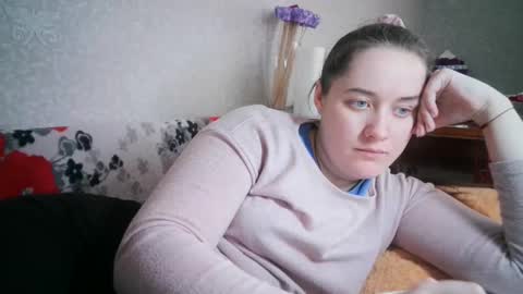 skyressie333 online show from February 25, 10:26 am