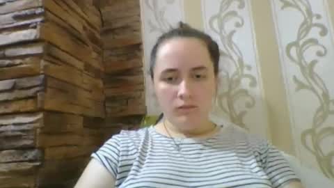 skyressie333 online show from October 17, 3:27 pm