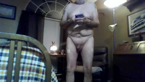 sladeisnaked online show from July 31, 9:21 am