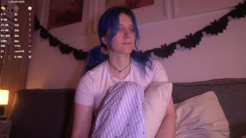 Snapshot of sleepingsonya chatting on October 12, 9:38 pm Sonya online show from October 12, 9:38 pm