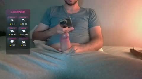 sleepless19 online show from May 20, 1:50 pm