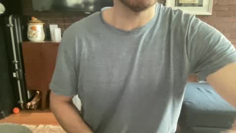 slickandeasy39 online show from March 4, 4:41 pm