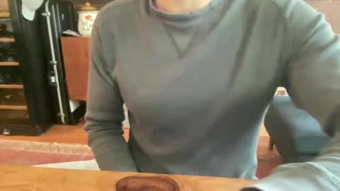 slickandeasy39 online show from December 19, 3:52 pm