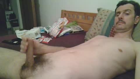 Snapshot of slim38 chatting on October 8, 3:56 am Alin online show from October 8, 3:56 am