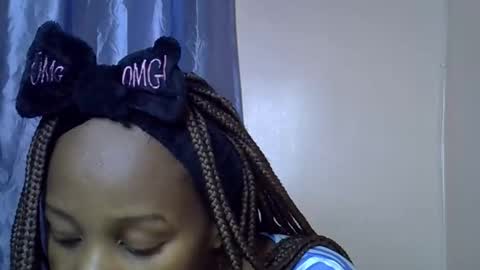 Alicia online show from December 15, 7:26 am