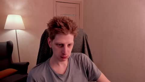 Snapshot of slim_andy chatting on February 14, 7:28 am Andy online show from February 14, 7:28 am