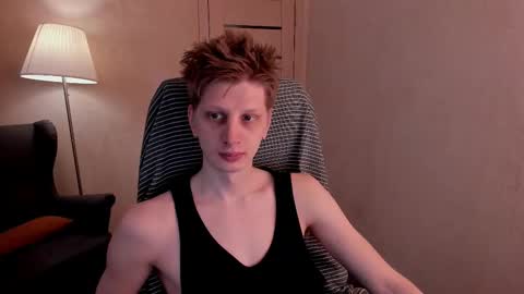 Snapshot of slim_andy chatting on February 23, 7:22 am Andy online show from February 23, 7:22 am