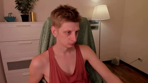 Snapshot of slim_andy chatting on September 14, 10:38 am Andy online show from September 14, 10:38 am