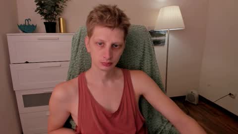 Snapshot of slim_andy chatting on September 11, 7:42 am Andy online show from September 11, 7:42 am