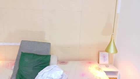 slim_chocobar18 online show from February 22, 12:40 pm