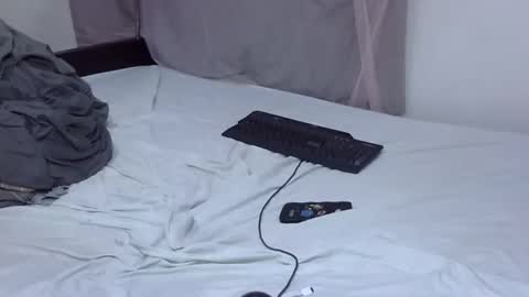 Snapshot of slim_joy chatting on October 13, 7:27 pm slim_joy online show from October 13, 7:27 pm