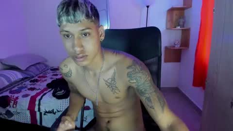 slim_master12 online show from February 14, 9:32 pm
