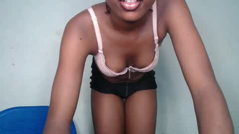 perry online show from April 5, 11:24 pm