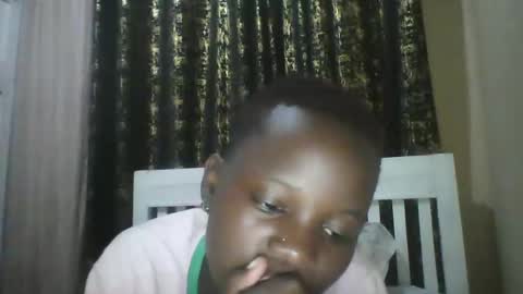 slim_petite_ebony online show from December 26, 12:57 am