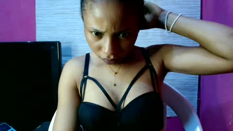 slimass31 online show from June 15, 7:17 pm
