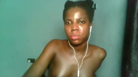 Snapshot of slimzyxdoll chatting on October 5, 1:36 am slimzyxdoll online show from October 5, 1:36 am