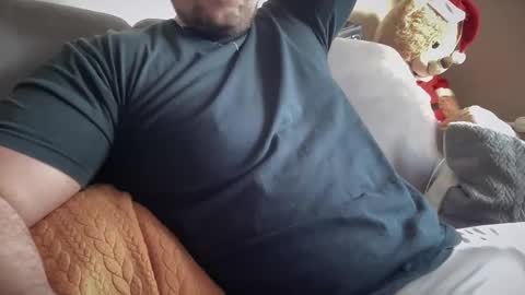 Snapshot of slovakman69 chatting on February 20, 7:45 am just chillin online show from February 20, 7:45 am
