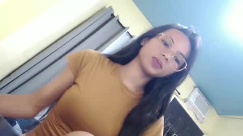 CHIE CHIE online show from February 11, 3:32 am