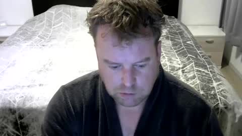 sluttynakedguy05_5 online show from December 29, 10:23 am