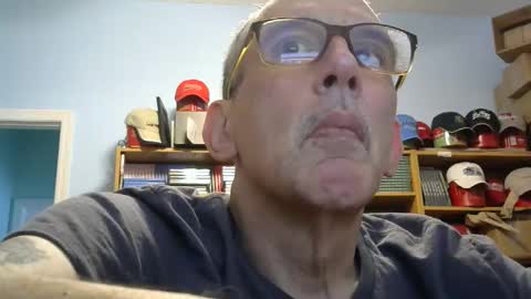 sluttyslave81 online show from April 22, 2:46 pm