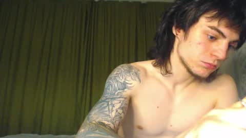 Gus online show from November 8, 2:42 pm