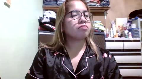 Lovewella online show from February 3, 8:46 pm