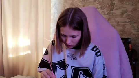 Emma online show from May 7, 1:07 pm