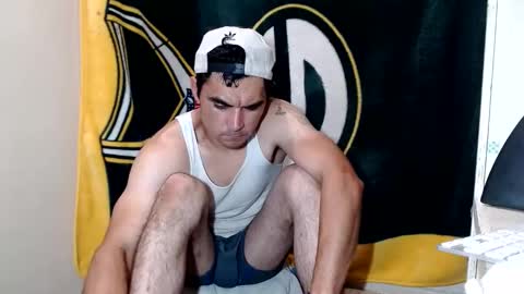 Snapshot of small_wood21 chatting on September 9, 12:05 pm small wood21 online show from September 9, 12:05 pm