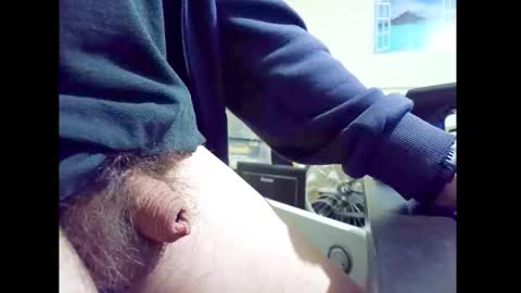 Small Hairy Uncut online show from May 17, 3:27 am