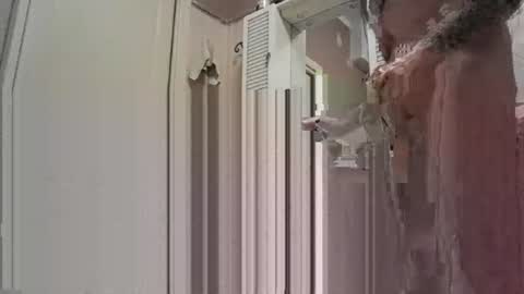 smallone8825 online show from October 18, 7:01 am