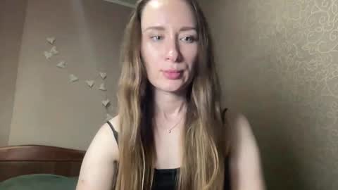 smilequeen_ online show from October 13, 8:55 pm