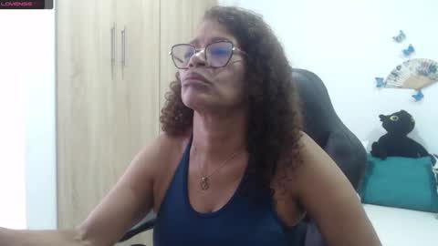 Snapshot of smilet_milf chatting on February 5, 11:55 am Smileth online show from February 5, 11:55 am