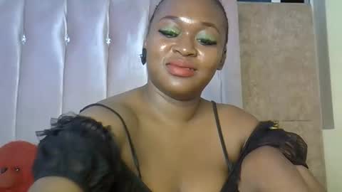 Snapshot of smiley_berry chatting on October 14, 1:52 am smiley_berry online show from October 14, 1:52 am