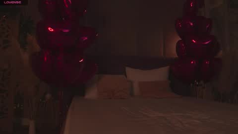 Mia online show from February 16, 5:05 am