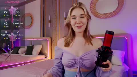 Mia online show from February 23, 8:17 am