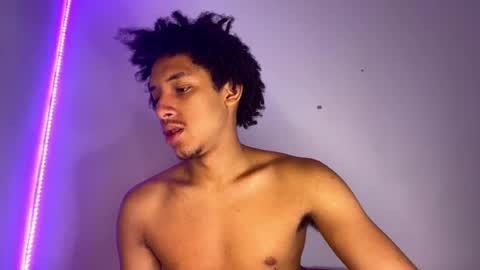 smith_kiki66 online show from June 18, 5:02 am